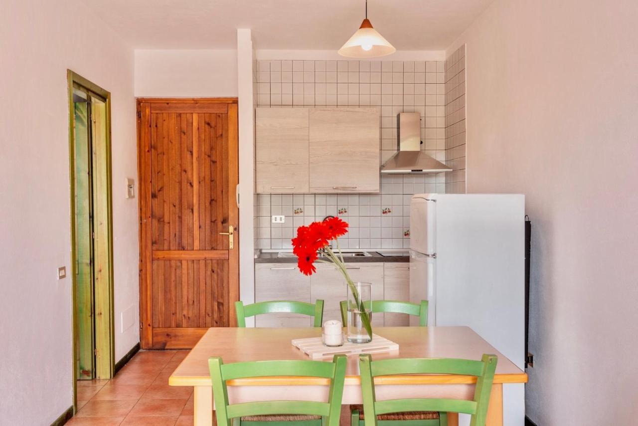 Apartments In Santa Teresa Di Gallura Екстериор снимка
